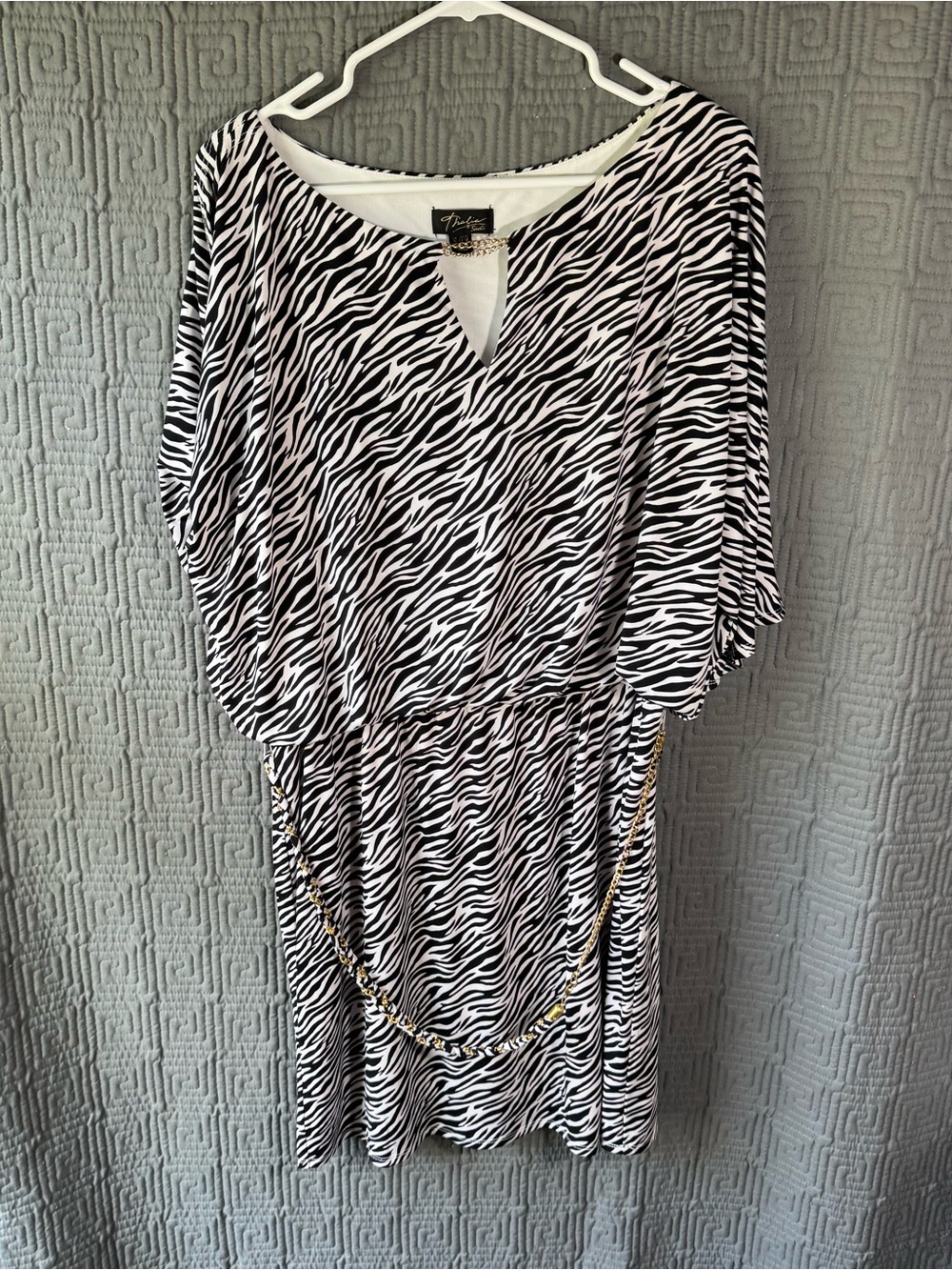 Thalia Sodi Dress XL Black White Zebra Print Gold Chain Keyhole Blouson Batwing